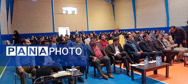 نواختن زنگ سپاس معلم در شهر آشخانه