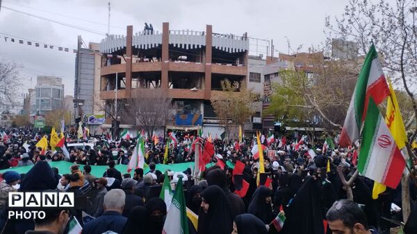 صدای مرگ بر استکبار در تهران طنین انداز شد