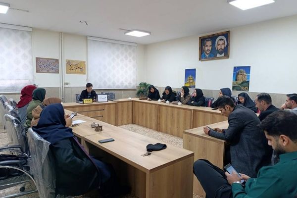 برگزاری جلسه نماد با محوریت حمایت و پیشگیری در مدرسه شهید رجایی