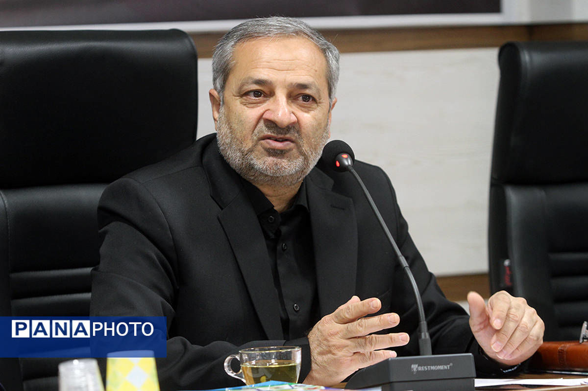 تکمیل پروژه‌های نیمه‌تمام آموزشی در جنوب ایلام در اولویت وزارتخانه قرار گرفته است