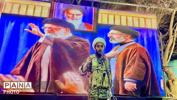 حضور حماسی مردم ابرکوه در بیعت با رهبر معظم انقلاب