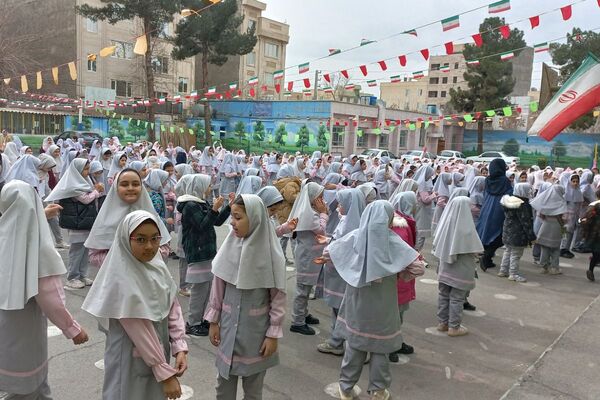جشن نیمه شعبان و فجر با شور پیشتازان در مدرسه شهید جواد سرافراز