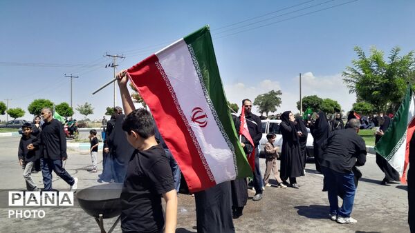 عاشقان حسینی ( ع) به یاد پیاده روی اربعین در نیشابور پیاده روی کردند-۳
