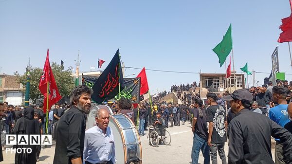 مراسم عزاداری و زنجیر زنی در روز عاشورای حسینی روستای فدیشه