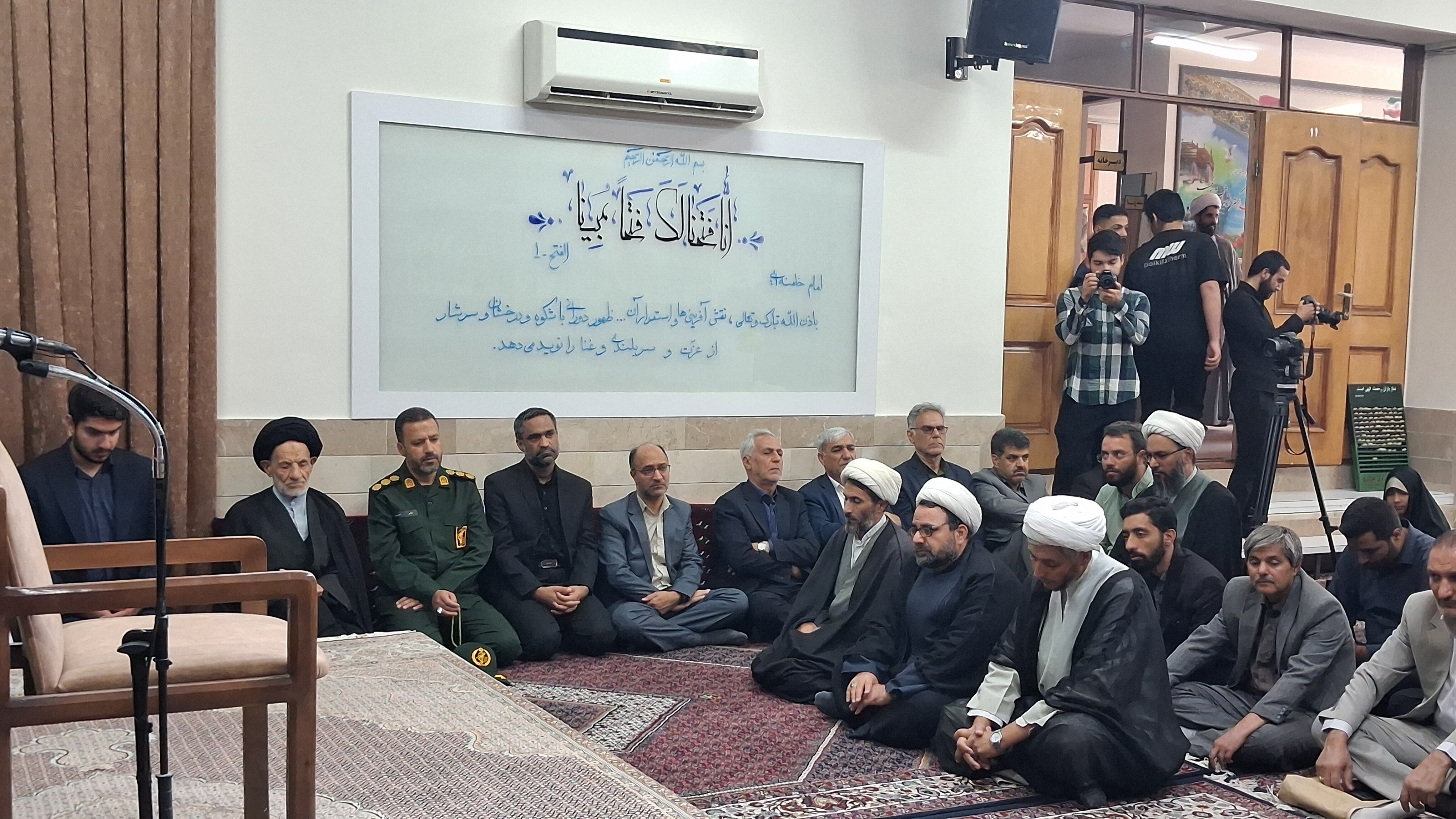 دیدار خبرنگاران پانا با حضرت آیت الله عبادی نماینده معزز ولی فقیه در خراسان جنوبی