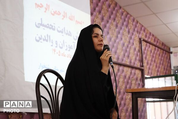 همایش هدایت تحصیلی پایه نهم در شهرستان رشتخوار