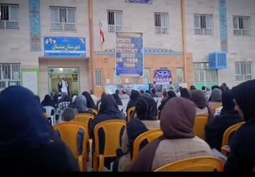 نخستین جلسه انجمن اولیا و مربیان دبیرستان میثاق 