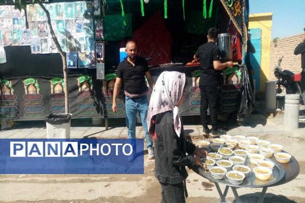 برگزاری مراسم گرامیداشت تاسوعای حسینی در شهر تیتکانلو 