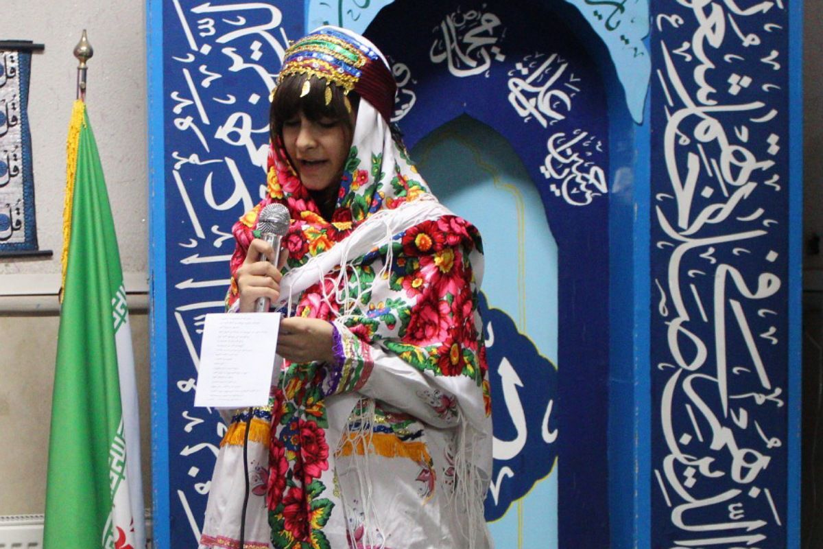 جشن و مولودی‌خوانی میلاد حضرت زهرا(س) در هنرستان آفرینش پردیس 