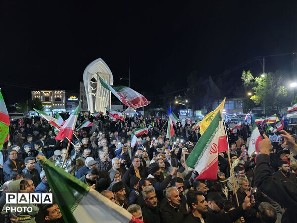 جاجرمی‌ها هم با شور و حضور بی‌نظیر پای این انقلاب ایستاده‌اند