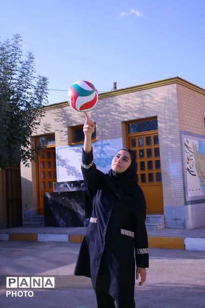 هنرستان تراز شهید سادلجی میزبان المپیاد ورزشی به مناسبت هفته تربیت بدنی 