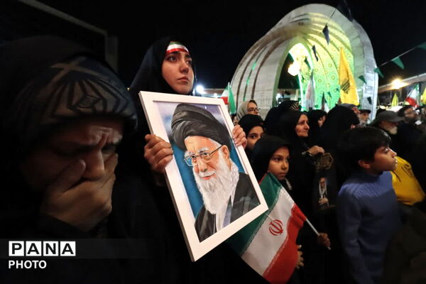 شب اربعین قائد امت اسلام در دانشگاه آزاد اسلامی مشهد