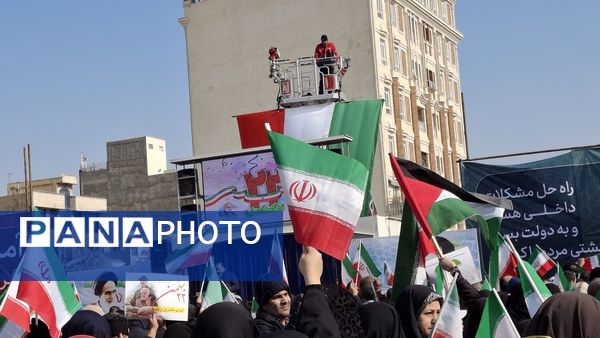 تجمع مردم غیور، انقلابی و ولایتمدار اسلامشهر در جشن ۴۶ سالگی انقلاب اسلامی