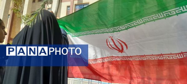 آموزشگاه فاطمیه جیرفت به استقبال «دهه فجر»