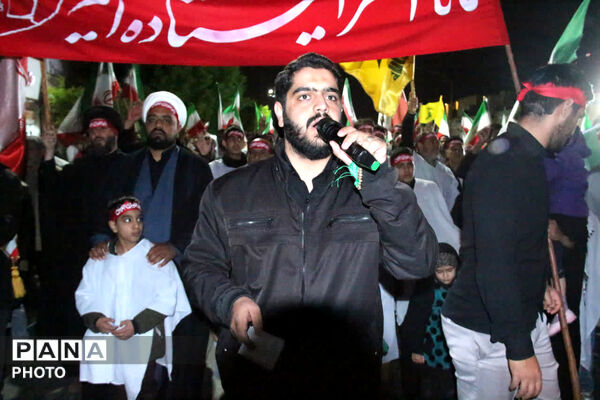 دسته کفن پوشان یزدی در سوگ رهبر انقلاب
