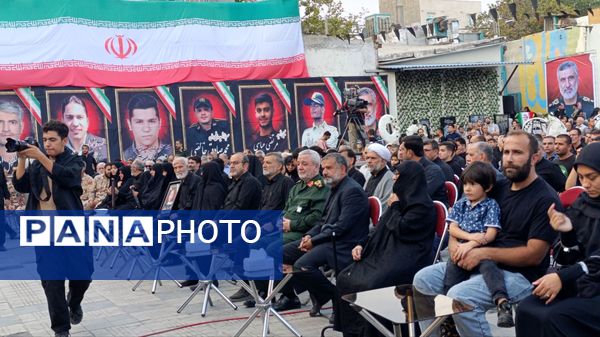 چهلم سردار حاجی‌زاده و فرزندان شهدا در منطقه ۱۷