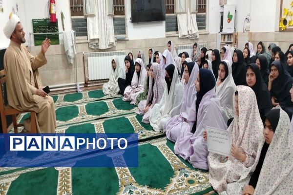 جلسه بصیرتی  در آموزشگاه شهید مجید دهنوی