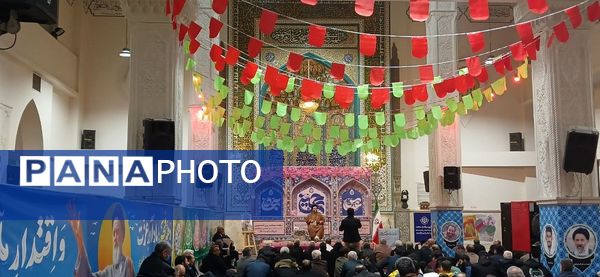  برگزاری ویژه برنامه علمداران انقلاب در محمدشهر کرج