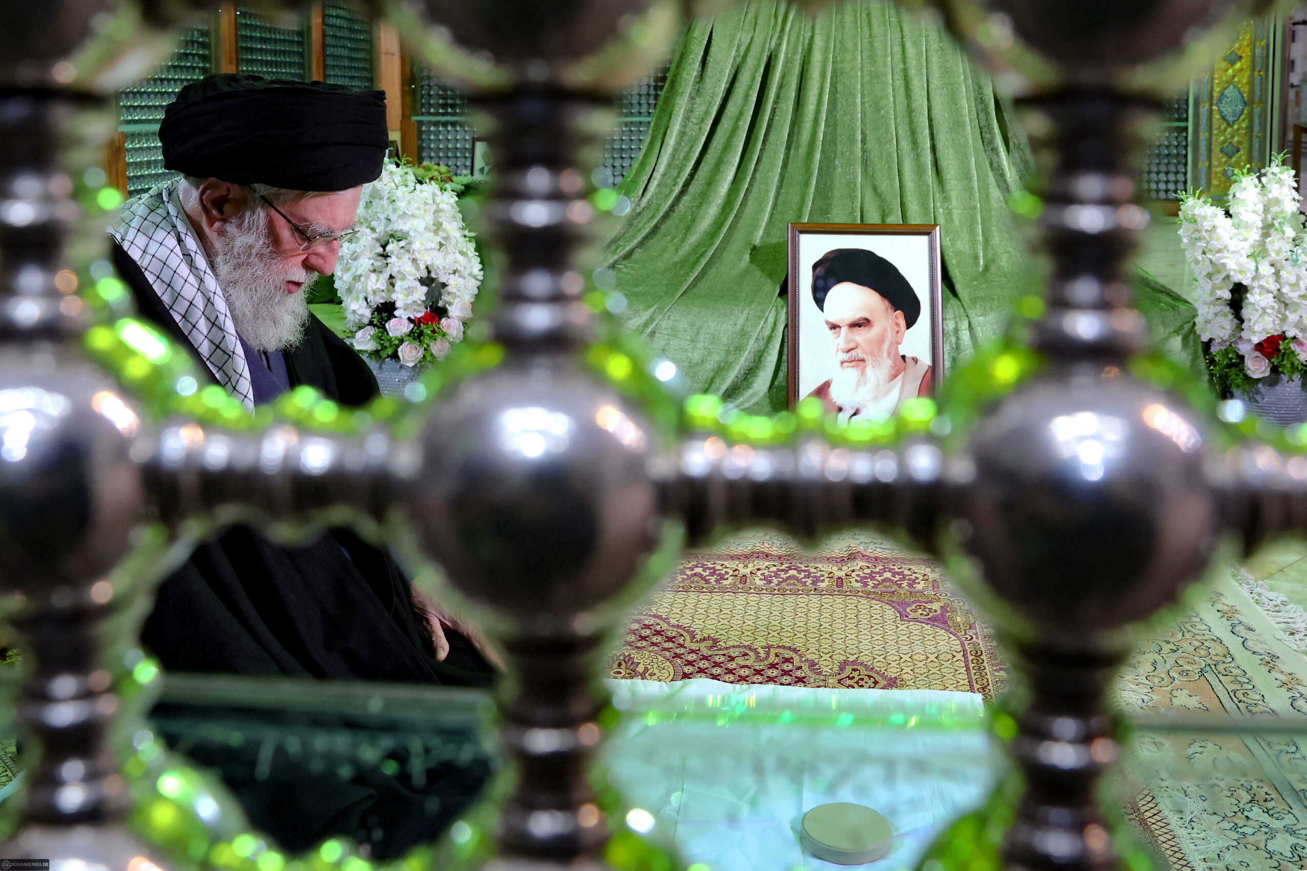 شغال صهیونیستی برادر سگ زرد آمریکایی باید تقاص پس بدهند