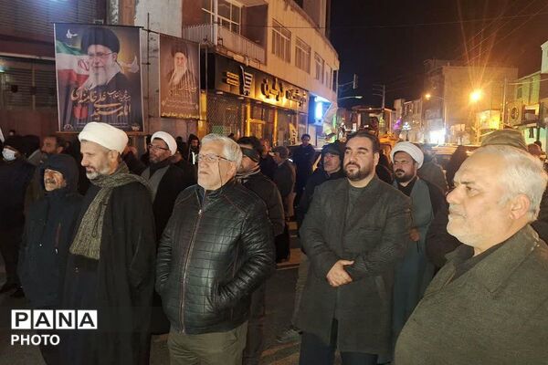 راهپیمایی عظیم مردم فیروزکوه بر علیه آمریکا و اسرائیل جنایتکار برای خون‌خواهی رهبر معظم انقلاب‌اسلامی