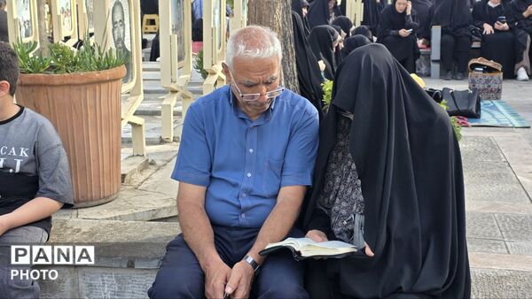اصفهان غروب عرفه را با عطر دعا نفس کشید