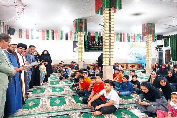 تجلیل از منتخبان مسابقات قرآنی در جشن بزرگ عید غدیر خم در شهرستان باشت