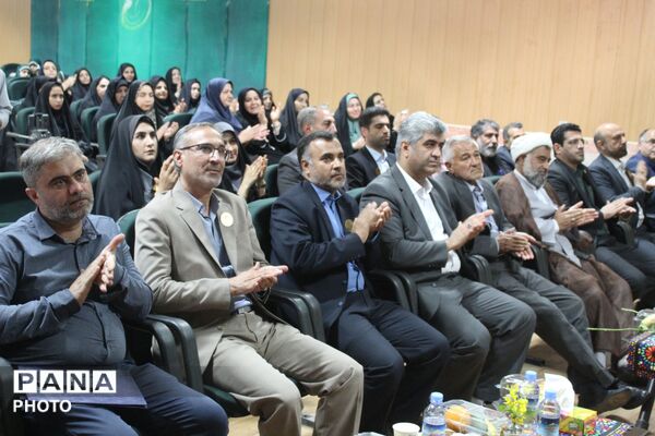  گرامیداشت هفته معلم در سالن شهید آوینی اداره آموزش و پرورش جوادآباد 