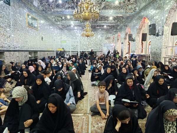 قرائت دعای پر فیض روز عرفه در تکیه ابوالفضلی نیشابور