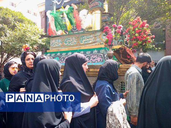 راهپیمایی جاماندگان اربعین حسینی در مشهد