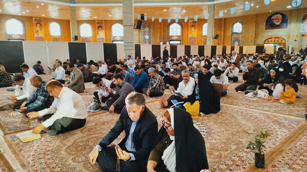 برگزاری دعای روح بخش عرفه در شهرستان ایلام 