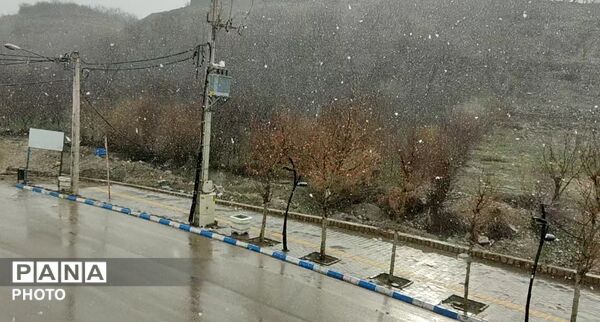 تصاویر زیبا از شهر بار پس از بارش برف و باران در ارتفاعات