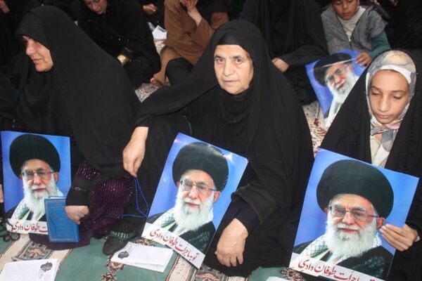 دیارِ بیدهای استوار در شب هفتم غم از دست دادن قائد امت