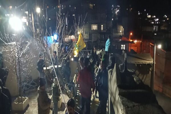 طنین گلبانگ نوای« اللّه اکبر » شب ۲۲بهمن  در شهر بار نیشابور