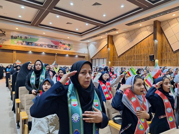 جشن یاوران انقلاب در تربت حیدریه 
