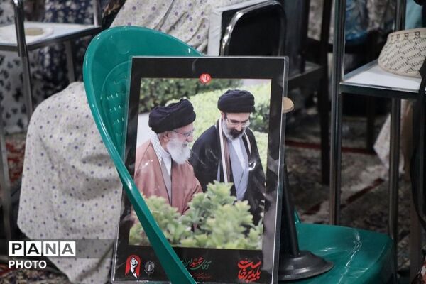 از صفوف بندگی تا قاب دوربین؛ جلوه باشکوه وحدت در نماز جمعه 