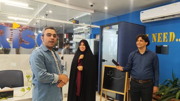 بازدید خبرنگاران و اعضای بسیج رسانه از دفتر «خبرفوری» در مشهد