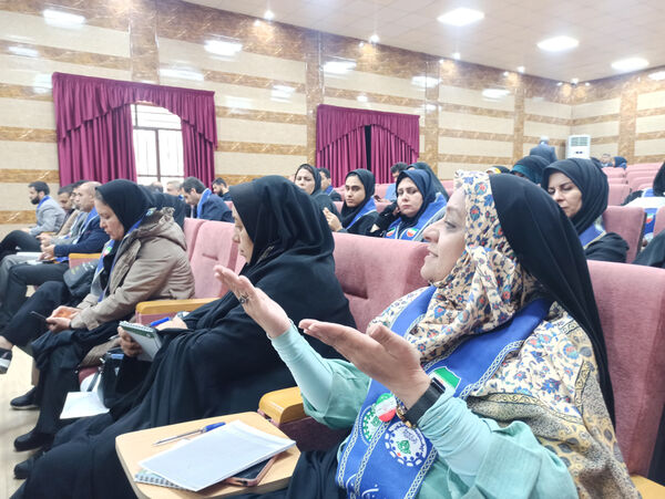 نشست هم‌اندیشی مسئولان سازمان دانش‌آموزی نواحی و مناطق استان فارس