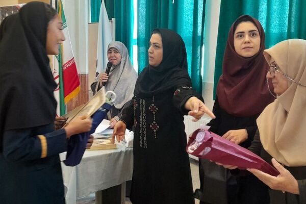 روز خاطره‌انگیز با برگزاری جشن سمپاد در دبیرستان استعدادهای درخشان فرزانگان ملارد
