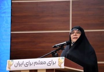 ‌کسی جز «معلم» نمی‌تواند سکان‌دار تحول‌ باشد