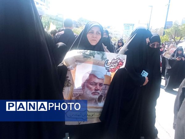 حضور پرشور مشهدی‌ها در راهپیمایی روز قدس؛ فریاد حمایت از فلسطین