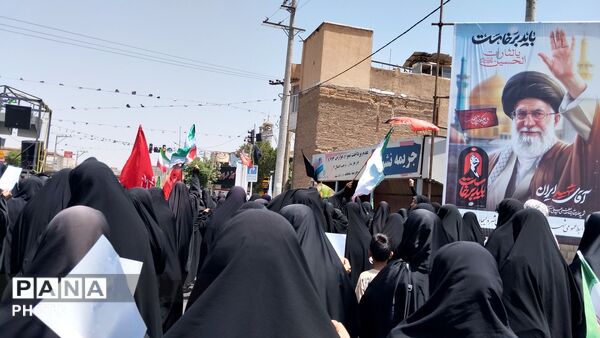 مراسم تشییع نمادین رهبر شهید انقلاب در دلیجان 
