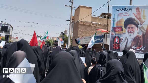 مراسم تشییع نمادین رهبر شهید انقلاب در دلیجان 