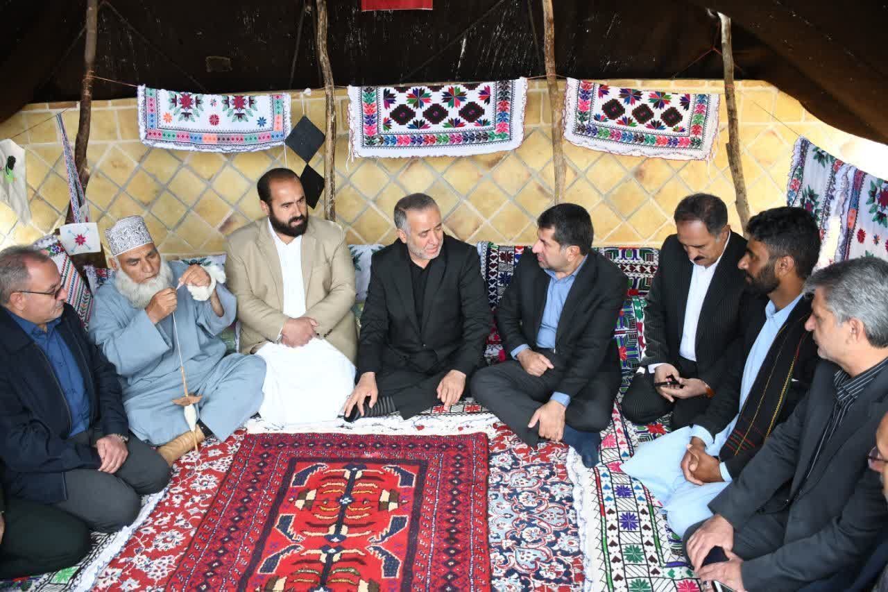 بازدید استاندار خراسان جنوبی از نوروزگاه و سیاه چادر عشایری درمیان