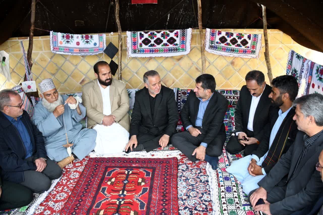 بازدید استاندار خراسان جنوبی از نوروزگاه و سیاه چادر عشایری درمیان