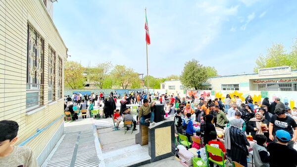 برپایی بازارچه در دبستان معلم آشخانه 