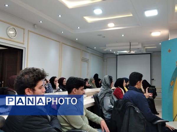 رونمایی پویش ملی کتابخوانی مهمان حرم 