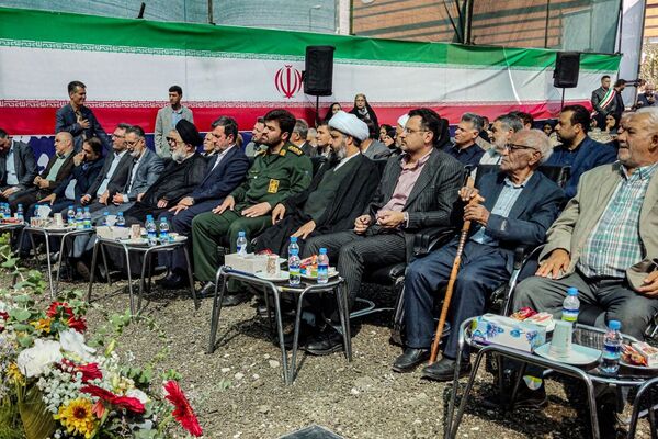 آئین خشت گذاری کاشانه‌های علم و خرد در باقرشهر