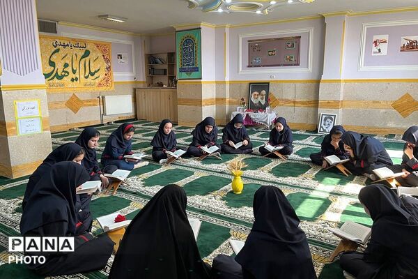 برگزاری محفل انس با قرآن کریم در مدرسه شهید اورکی