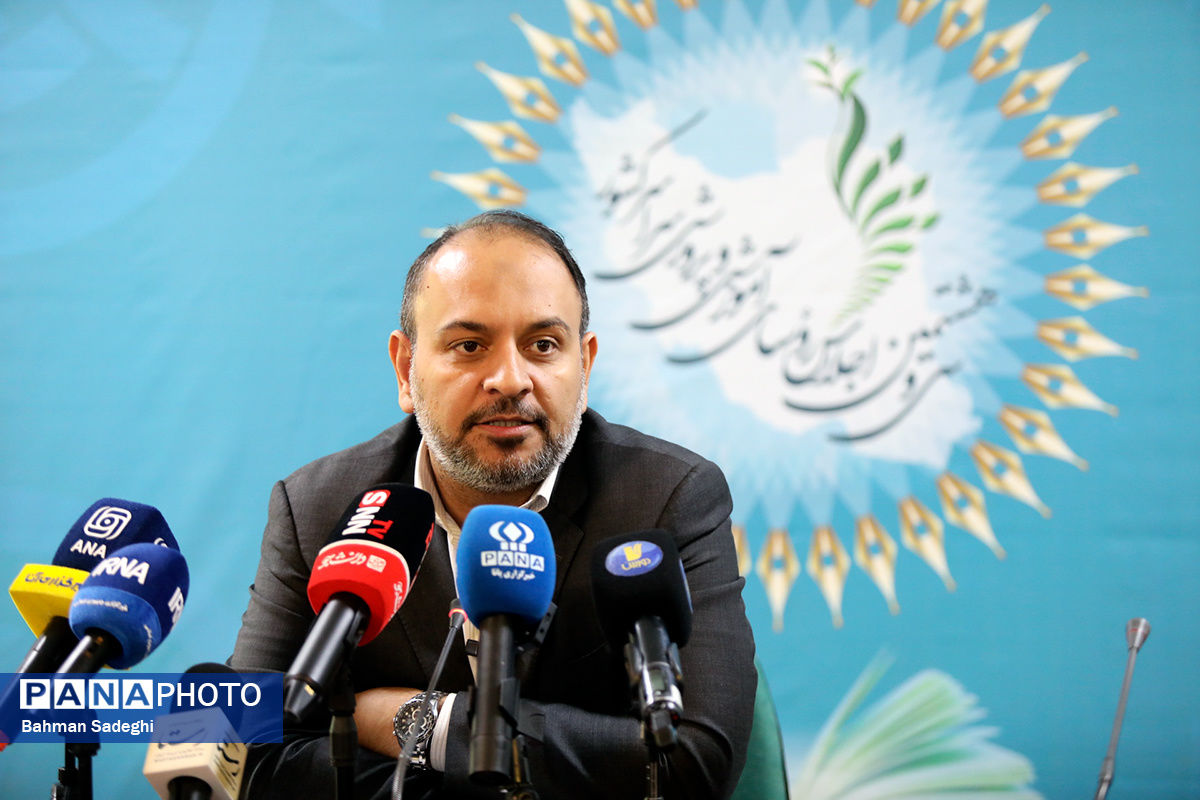 بسته ویژه مدرسه‌ای «ایرانمون» به‌زودی رونمایی می‌شود/ باید درصد مشارکت دانش‌آموزان در طراحی و اجرای فعالیت‌های مدارس افزایش یابد