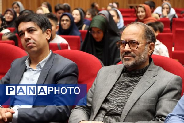 مراسم تجلیل از فرزندان فعالان رسانه یزد